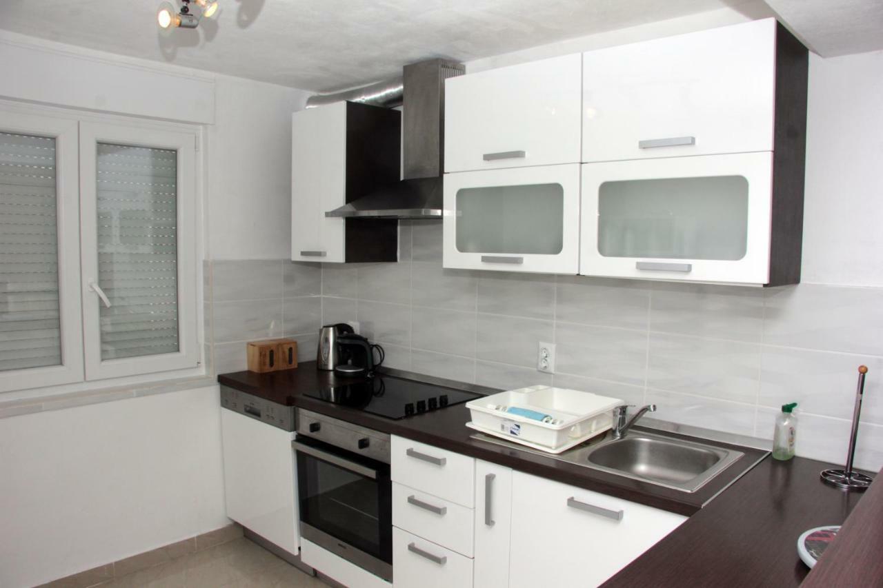 Vacation House "Viola" Fazana Luaran gambar