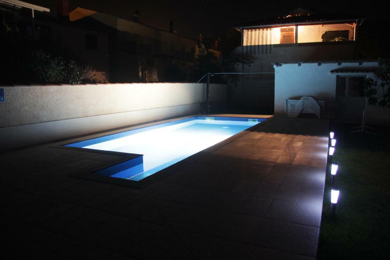 Vacation House "Viola" Fazana Luaran gambar